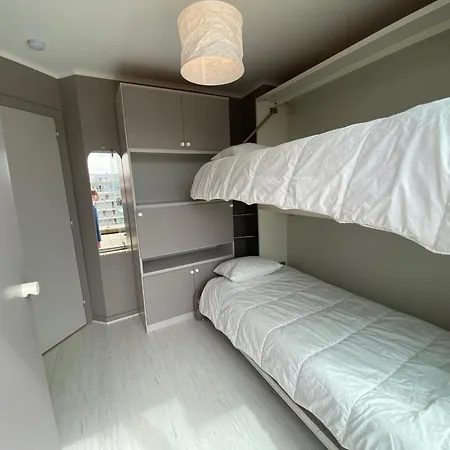 Scorpio Bi 1203 With Frontal Sea View * Nieuwpoort